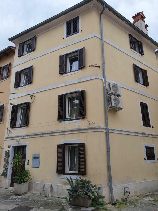 North To South Apartments Izola Eksteriør billede